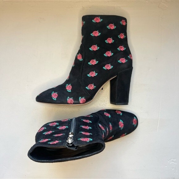 Schutz Black Suede Ankle Boots Booties w/ Embroidered Red Roses & Zip Women’s 6 - Picture 3 of 15